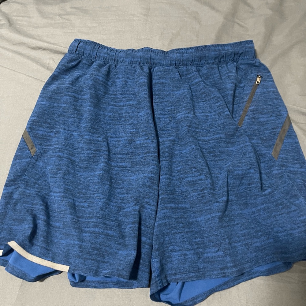 Lulu Lemon Shorts size large (good condition)